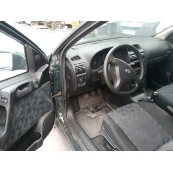 opel astra g berlina del año 1998