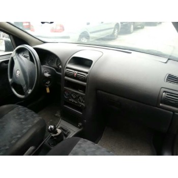 opel astra g berlina del año 1998
