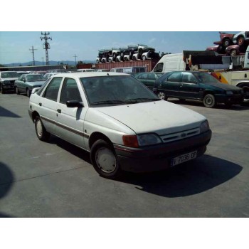 ford escort berlina/turnier del año 1990