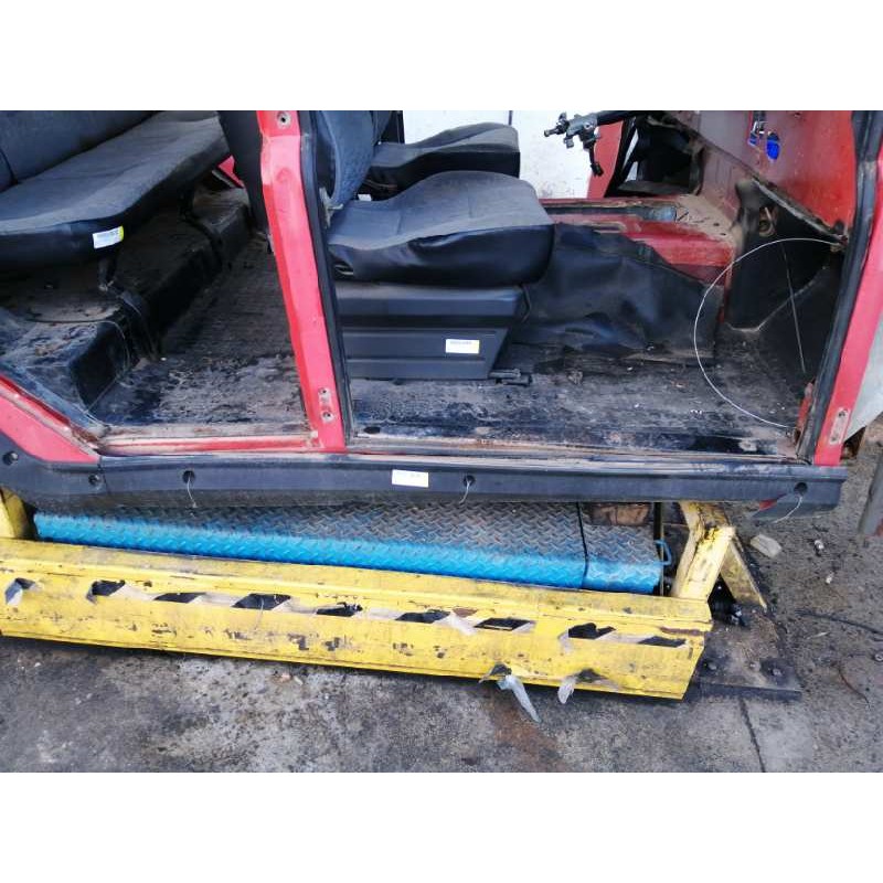 Recambio de molduras delanteras para suzuki ps 10 santana anibal 2.8 d referencia OEM IAM  IZQUIERDA 