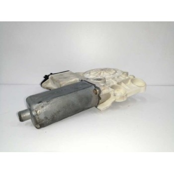 Recambio de motor elevalunas trasero derecho para toyota corolla (e12) 2.0 d-4d linea sol berlina referencia OEM IAM 6983002100 