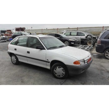 opel astra f berlina del año 1993