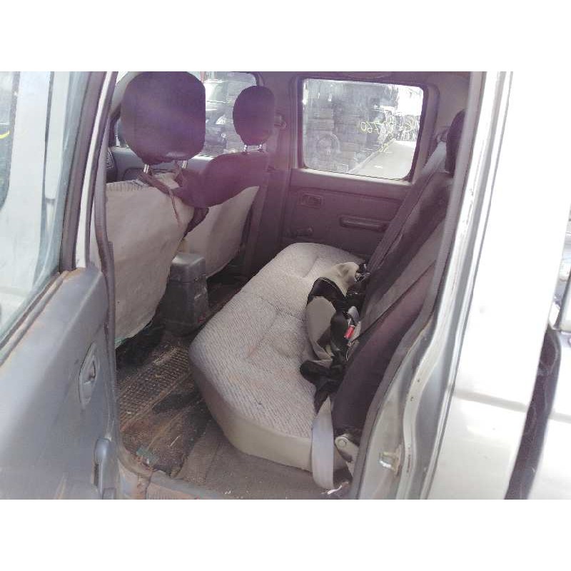 NISSAN PICK UP (D22) 2001