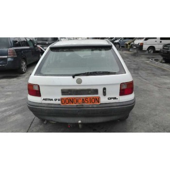 opel astra f berlina del año 1993