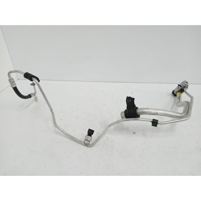 Recambio de tubos aire acondicionado para kia carens iii monospace (un) 2.0 crdi 140 referencia OEM IAM   