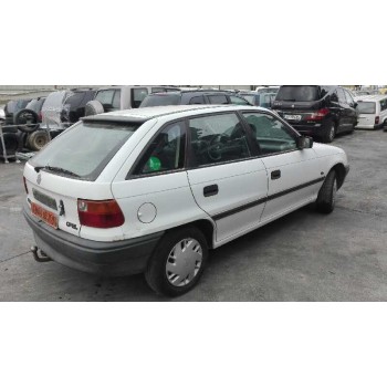 opel astra f berlina del año 1993