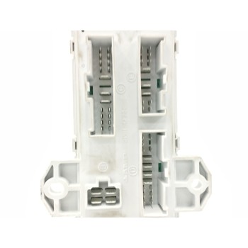 Recambio de caja reles / fusibles para kia sorento 2.5 crdi referencia OEM IAM AK6751M07187N  