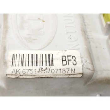 Recambio de caja reles / fusibles para kia sorento 2.5 crdi referencia OEM IAM AK6751M07187N  