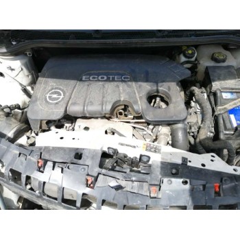 opel astra j lim. 4türig del año 2015