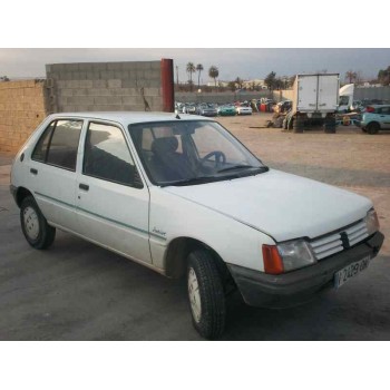 peugeot 205 berlina del año 1990