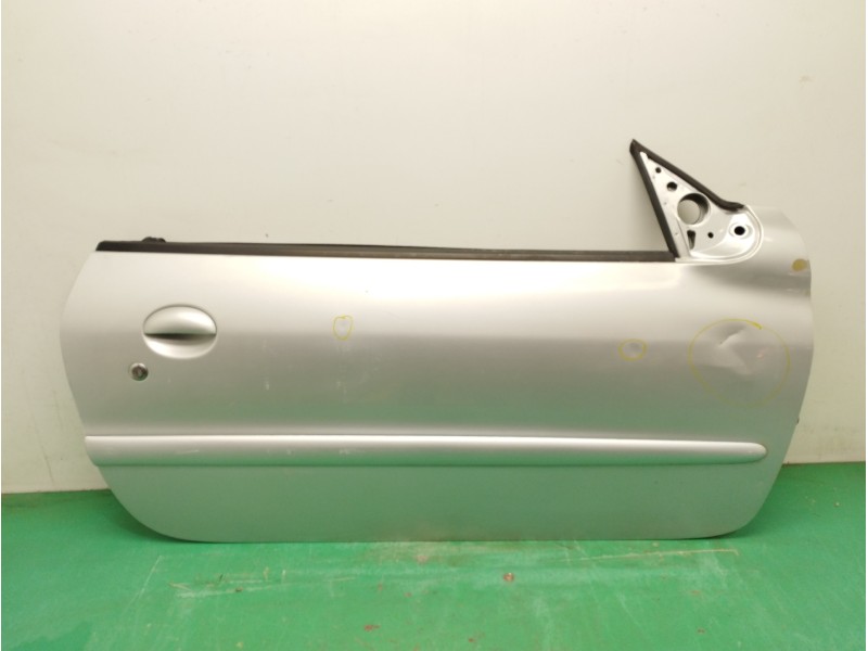 Recambio de puerta delantera derecha para peugeot 206 cc 1.6 16v cat referencia OEM IAM 9004P1 OBSERVAR FOTOS 