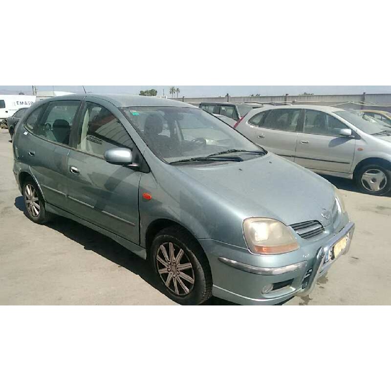 nissan almera tino (v10m) del año 2001