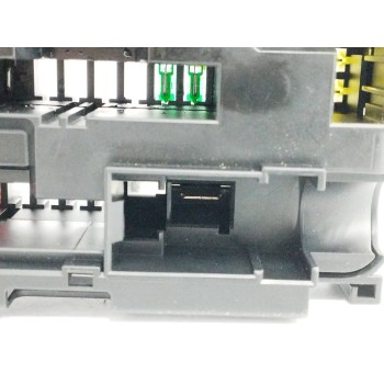 Recambio de caja reles / fusibles para bmw serie 1 lim. (f21) 2.0 turbodiesel referencia OEM IAM 61149261111 9261111 