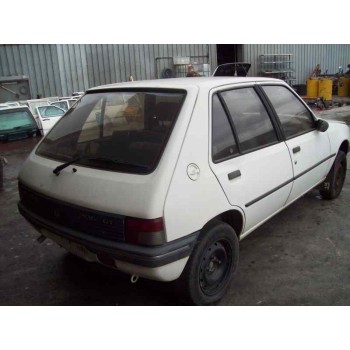 peugeot 205 berlina del año 1990