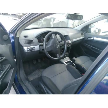 opel astra h berlina del año 2005