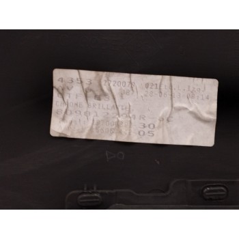 Recambio de guarnecido puerta delantera izquierda para renault captur 1.5 dci diesel fap energy referencia OEM IAM 809012294R NE