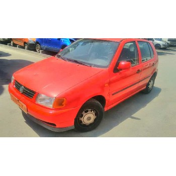 volkswagen polo berlina (6n1) del año 1995