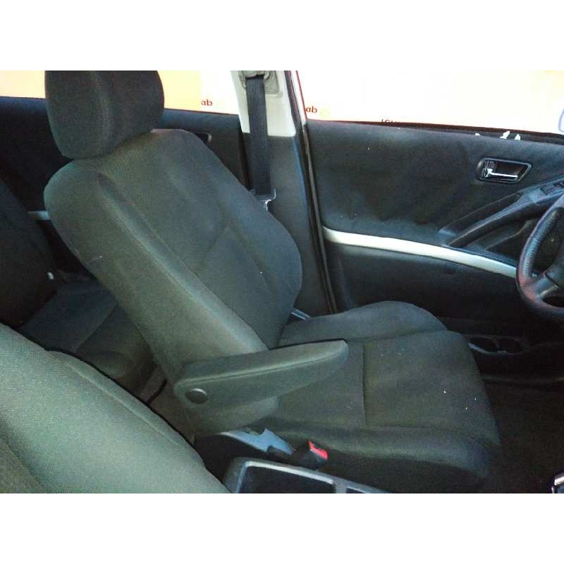 TOYOTA COROLLA Verso (ZER_, ZZE12_, R1_) 2005