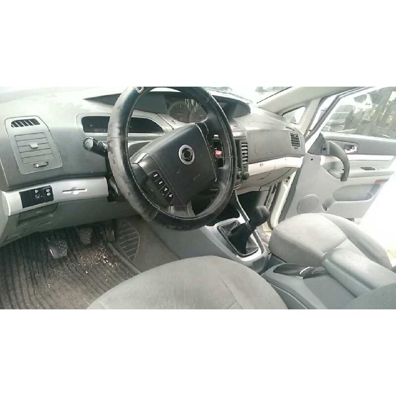 SSANGYONG RODIUS I 2006