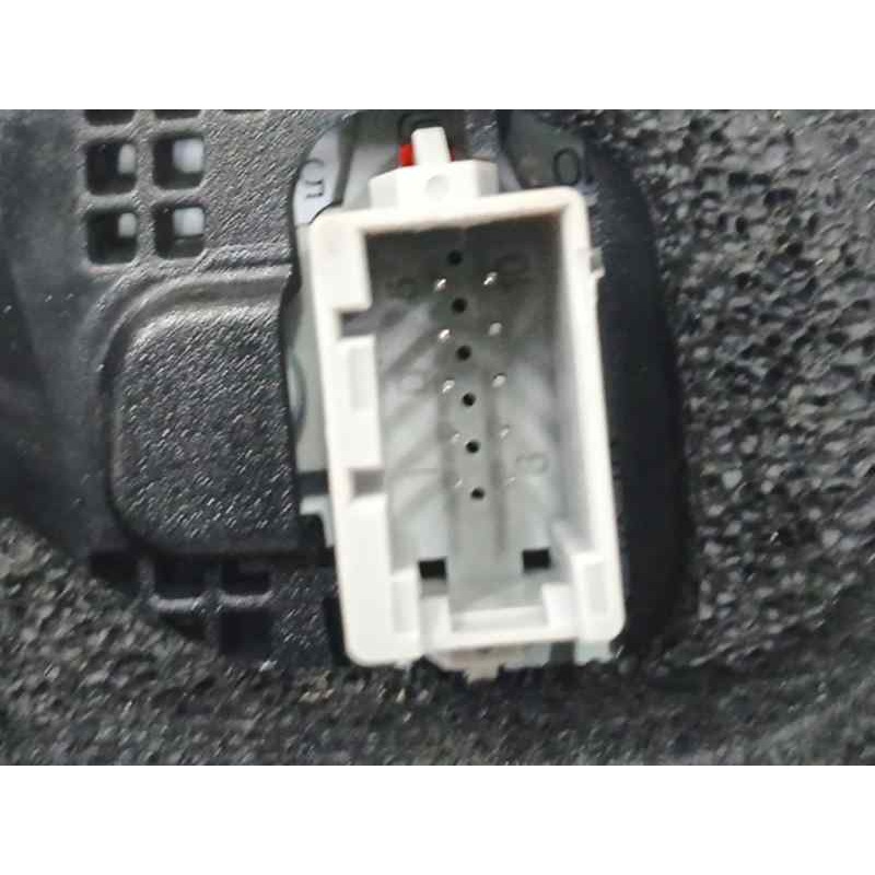 PILOTO TRASERO IZQUIERDO INTERIOR