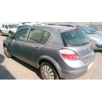 opel astra h berlina del año 2004