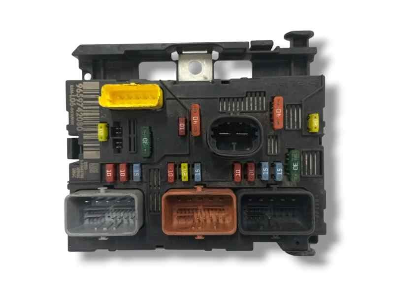 Recambio de caja reles / fusibles para peugeot 307 (s1) 1.6 16v hdi referencia OEM IAM 9659742080  