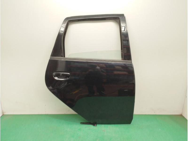 Recambio de puerta trasera izquierda para mitsubishi colt berlina 5 (z30a) 1.1 cat referencia OEM IAM   