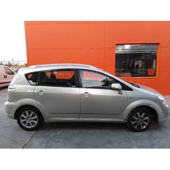 toyota corolla verso (r1) del año 2005