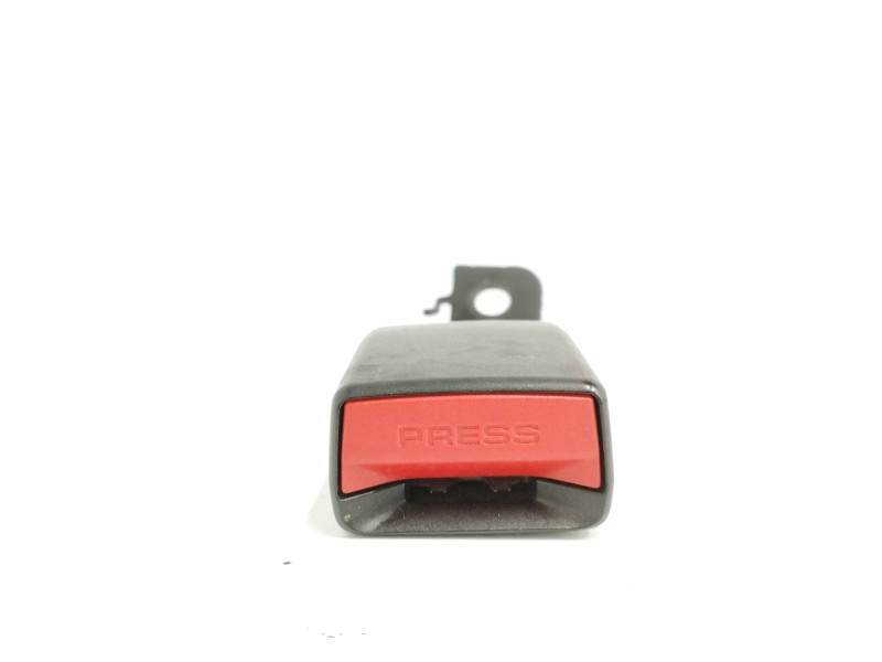Recambio de enganche cinturon izquierdo para bmw serie 1 lim. (f21) 2.0 turbodiesel referencia OEM IAM 7266352 TRASERO Recambio de enganche cinturon izquierdo para bmw serie 1 lim. (f21) 2.0 turbodiesel referencia OEM IAM 7266352 TRASERO