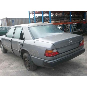 mercedes-benz clase e (w124) berlina del año 1988