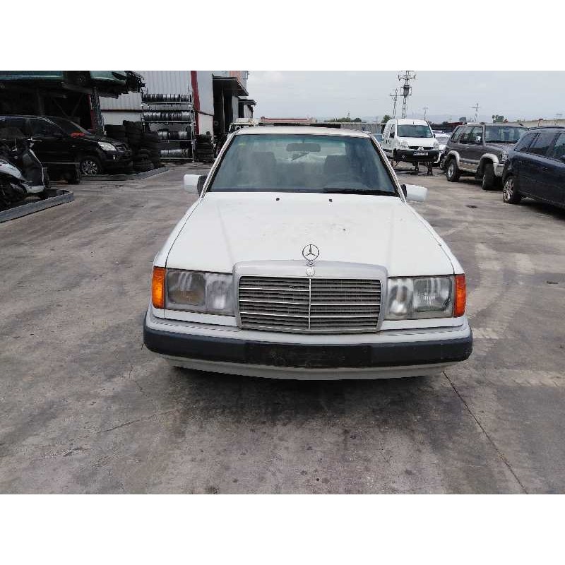 MERCEDES-BENZ CLASE E (W124) BERLINA