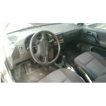 volkswagen polo berlina (6n1) del año 1999