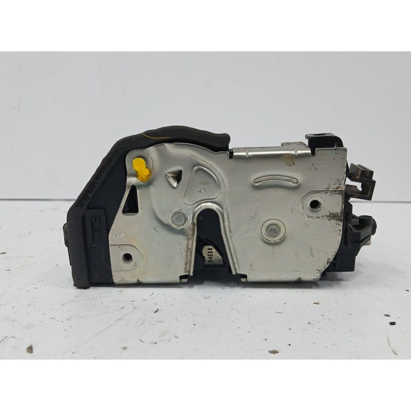 Recambio de cerradura puerta trasera derecha para bmw serie 3 berlina (e90) 2.0 turbodiesel cat referencia OEM IAM 7060296  