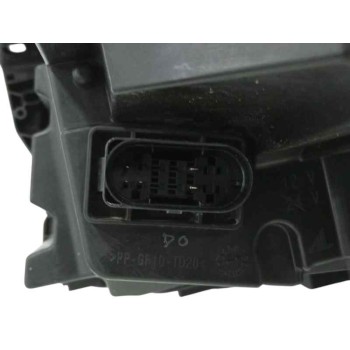 Recambio de faro derecho para mercedes-benz clase gla (w156) 200 cdi referencia OEM IAM A1569067000  