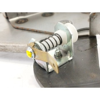 Recambio de palanca freno de mano para kia sorento 2.5 crdi referencia OEM IAM 597103E100  