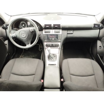 mercedes-benz clase c (w203) berlina del año 2005