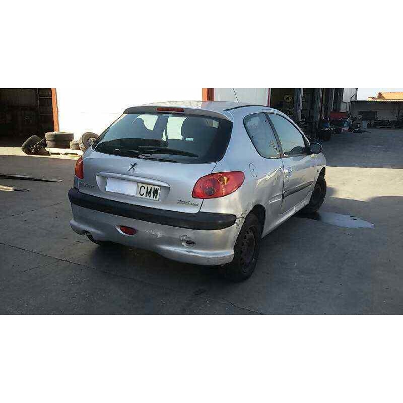 PEUGEOT 206 BERLINA