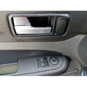 ford focus berlina (cap) del año 2005