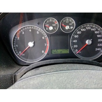 ford focus berlina (cap) del año 2005