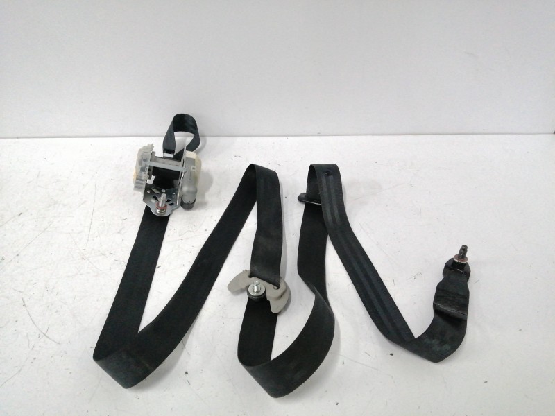 Recambio de cinturon seguridad delantero izquierdo para hyundai i20 1.4 crdi cat referencia OEM IAM 888701J200  