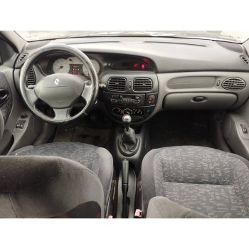 renault megane i fase 2 berlina (ba0) del año 1999