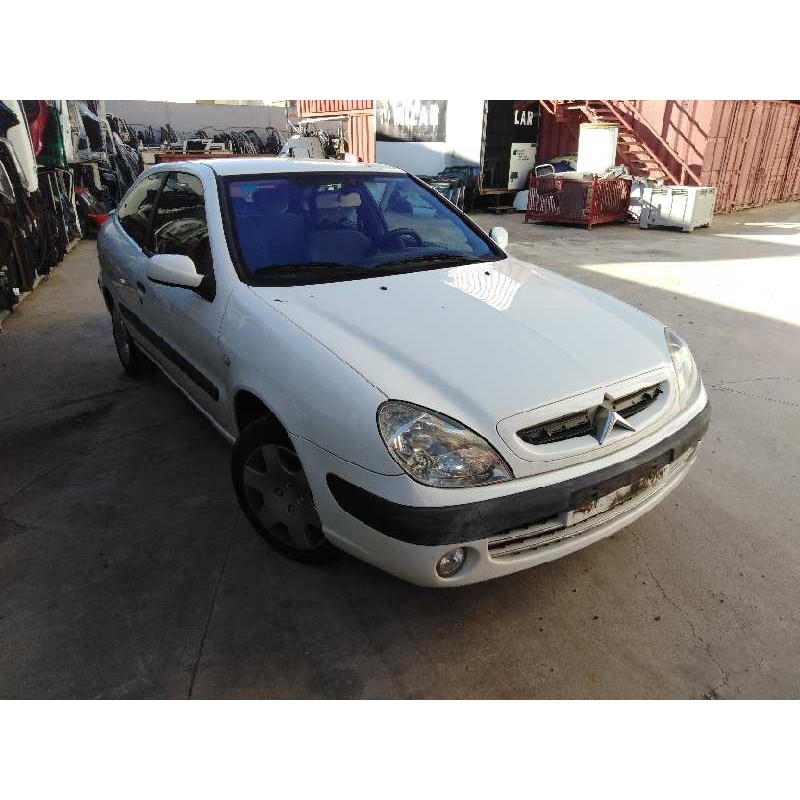citroën xsara berlina del año 2004