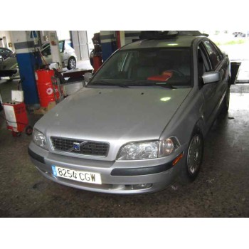 volvo s40 berlina del año 2003