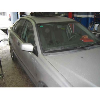 volvo s40 berlina del año 2003