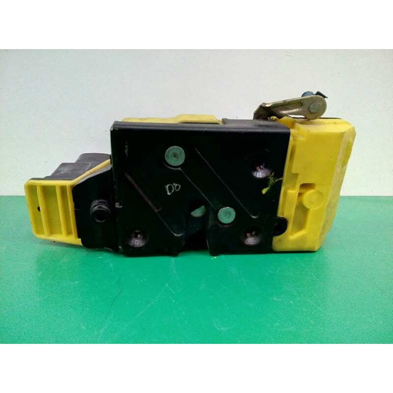 Recambio de cerradura puerta trasera izquierda para volvo xc90 d5 summum referencia OEM IAM 30663638  