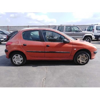peugeot 206 berlina del año 2001