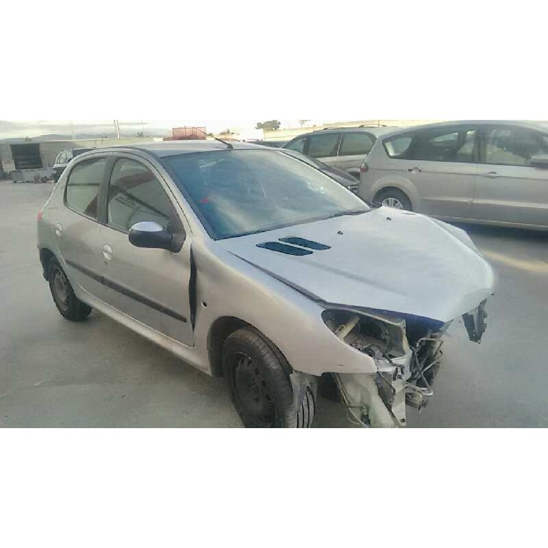 PEUGEOT 206 BERLINA