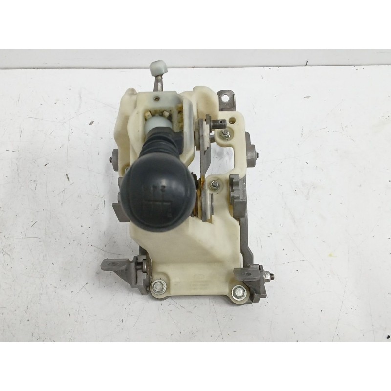 Recambio de palanca cambio para kia carens iii monospace (un) 2.0 crdi 140 referencia OEM IAM 437002HXXX  437001DXXX