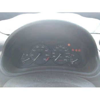 peugeot 206 berlina del año 2001