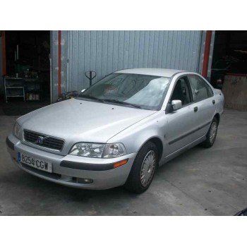 volvo s40 berlina del año 2003